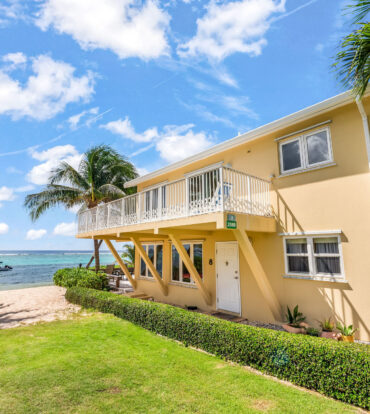 CARIBBEAN PARADISE 8, BEACHFRONT VILLA