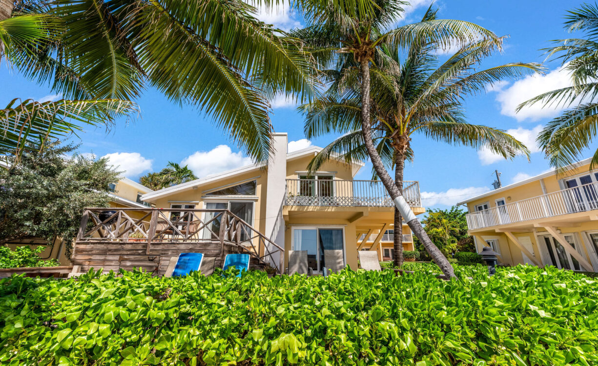 CARIBBEAN PARADISE 8, BEACHFRONT VILLA