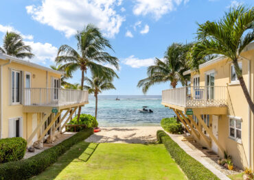 Caribbean Paradise 8, 3 Bed + Den Beachfront Villa