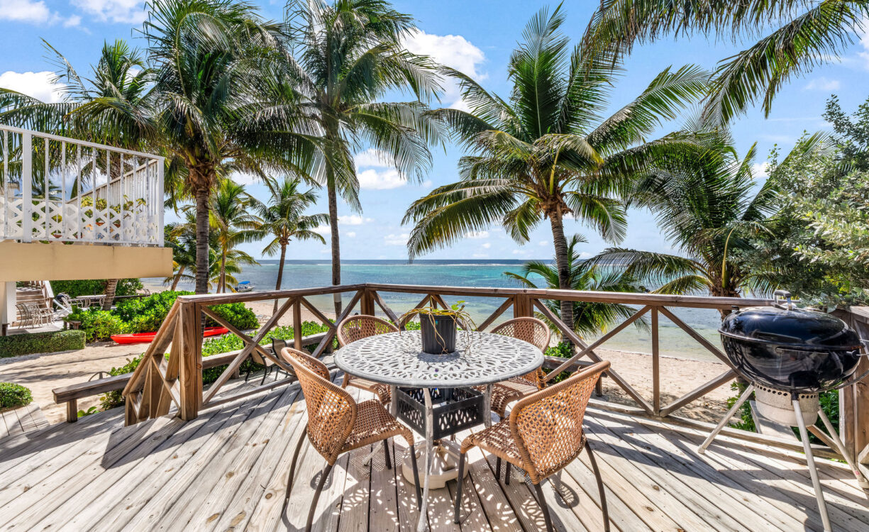 CARIBBEAN PARADISE 8, BEACHFRONT VILLA