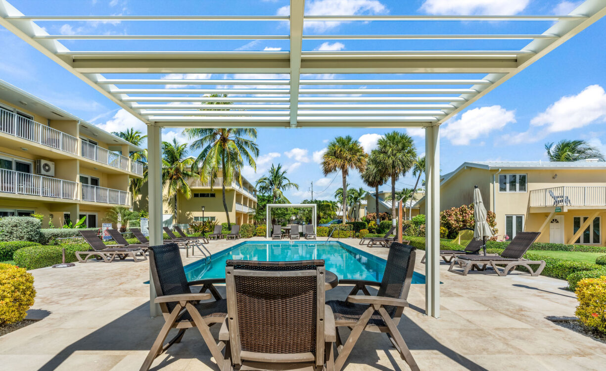 CARIBBEAN PARADISE 8, BEACHFRONT VILLA