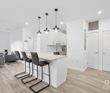 19 NORTH 3 BED CORNER UNIT WITH LAKE VIEW