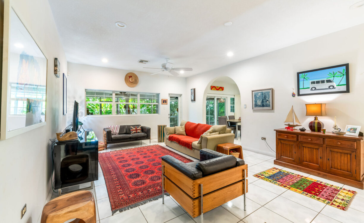 MULBERRY DRIVE 35, SOUTH SOUND HOME