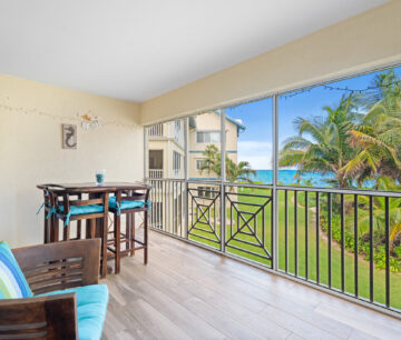 THE RETREAT 12, RUM POINT CONDO WITH BEACH VIEW