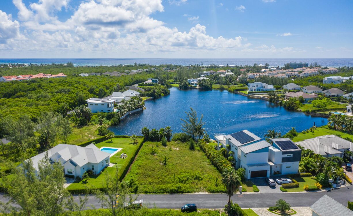 THE LAKES 0.38 ACRE, FLOOR PLANS INCLUDED