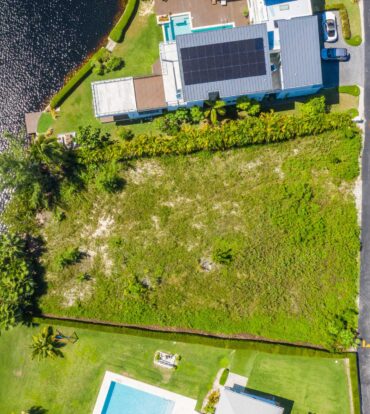 THE LAKES 0.38 ACRE, FLOOR PLANS INCLUDED
