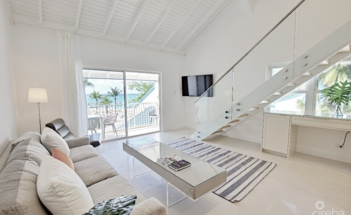VILLAS OF THE GALLEON #39 - STUNNING REMODEL