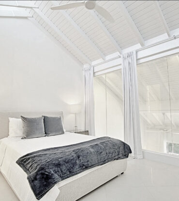 VILLAS OF THE GALLEON #39 - STUNNING REMODEL