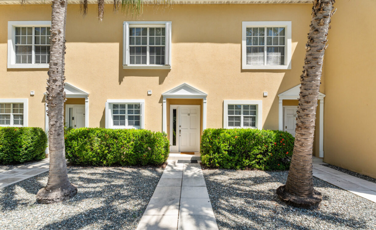 SUNSET RETREAT 40, GEORGE TOWN CONDO