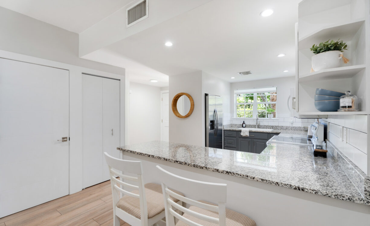 SUNSET RETREAT 40, GEORGE TOWN CONDO