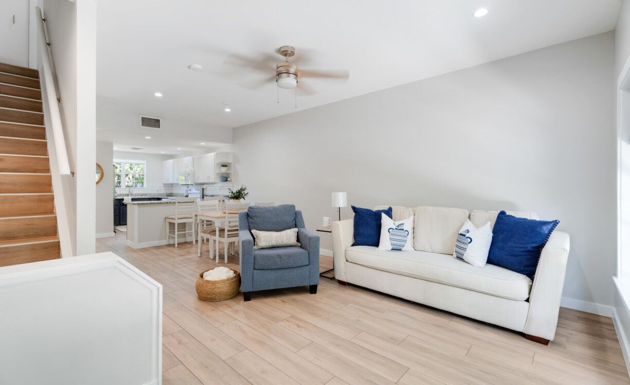 SUNSET RETREAT 40, GEORGE TOWN CONDO