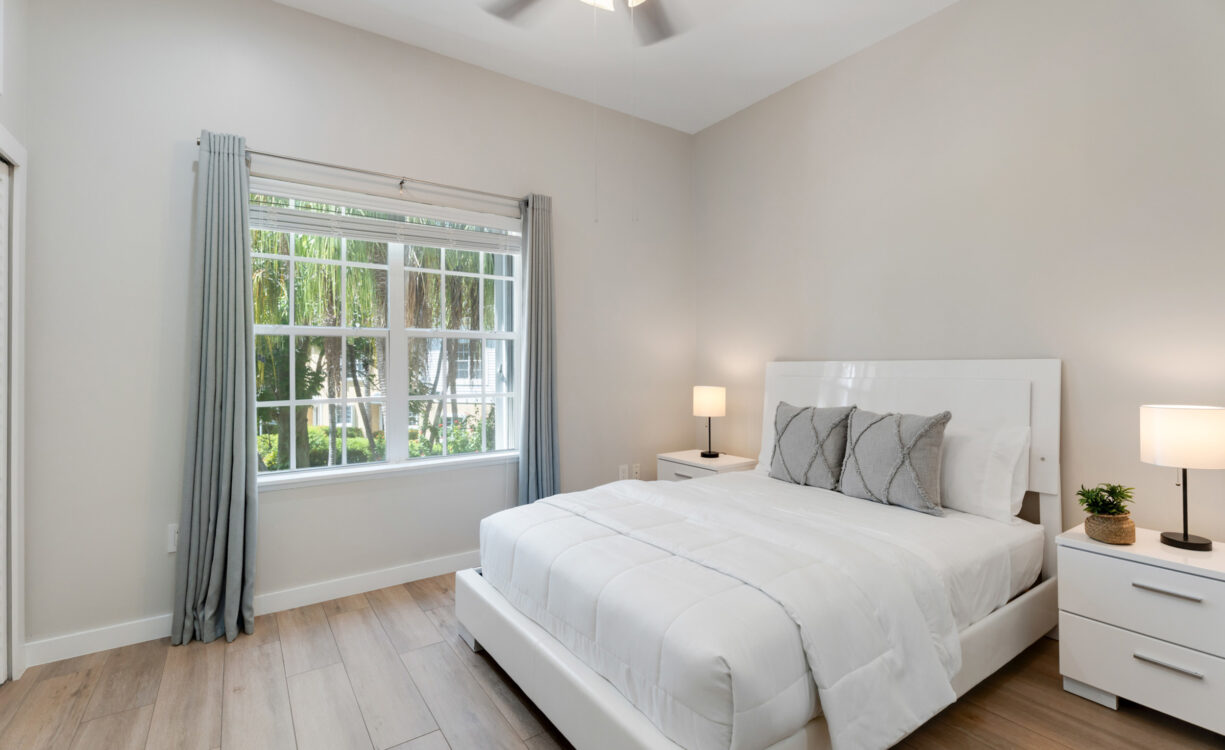 SUNSET RETREAT 40, GEORGE TOWN CONDO