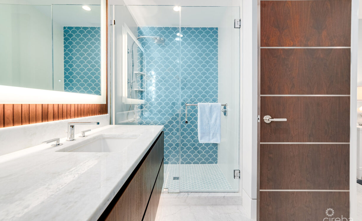 LUXURY SEVEN MILE BEACH CONDO - MANDALAY UNIT ONE