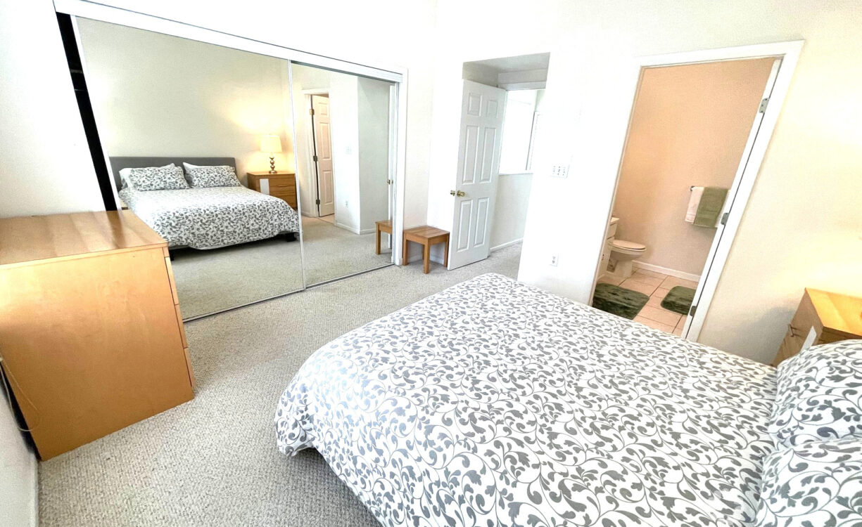 2 BED 2.5 BATH END UNIT - HOPE SPRINGS - GEORGE TOWN