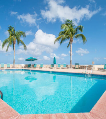 PLANTATION VILLAGE SEVEN MILE BEACH