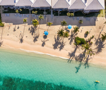 BEACHFRONT BLISS AT CAYMAN CLUB | SEVEN MILE BEACH