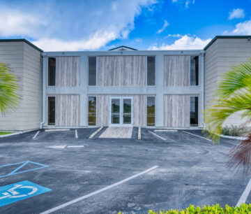 PROFESSIONAL OFFICE SUITE AT PALM GROVE