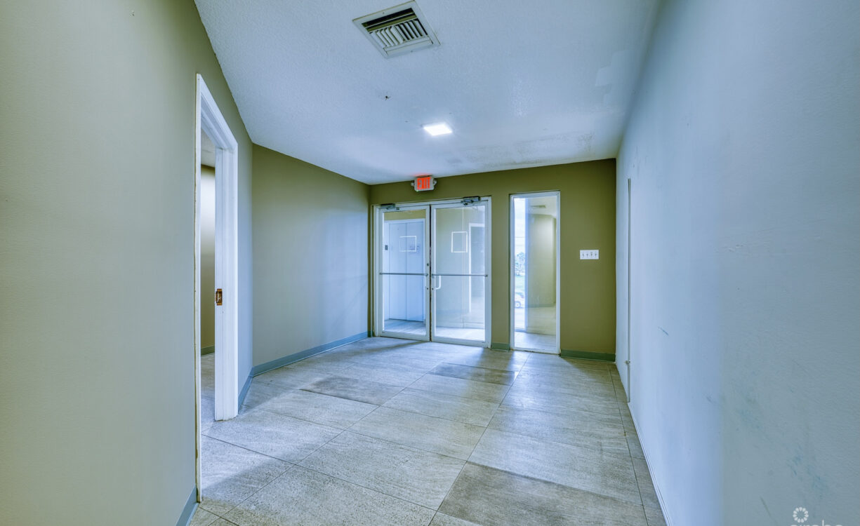 PROFESSIONAL OFFICE SUITE AT PALM GROVE