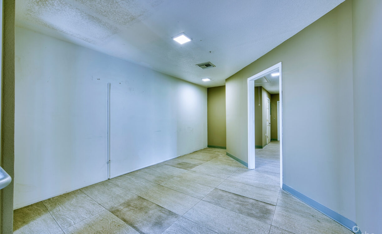 PROFESSIONAL OFFICE SUITE AT PALM GROVE