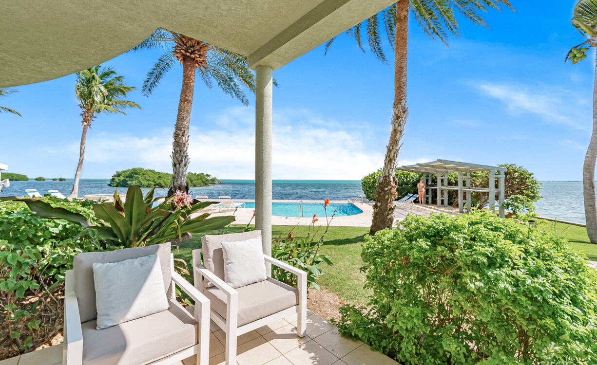 TURTLE COVE OCEANFORNT 3 BED