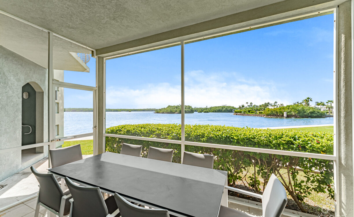 TURTLE COVE OCEANFORNT 3 BED