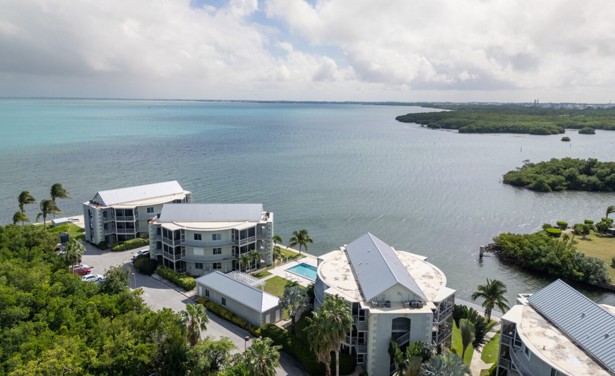 TURTLE COVE OCEANFORNT 3 BED