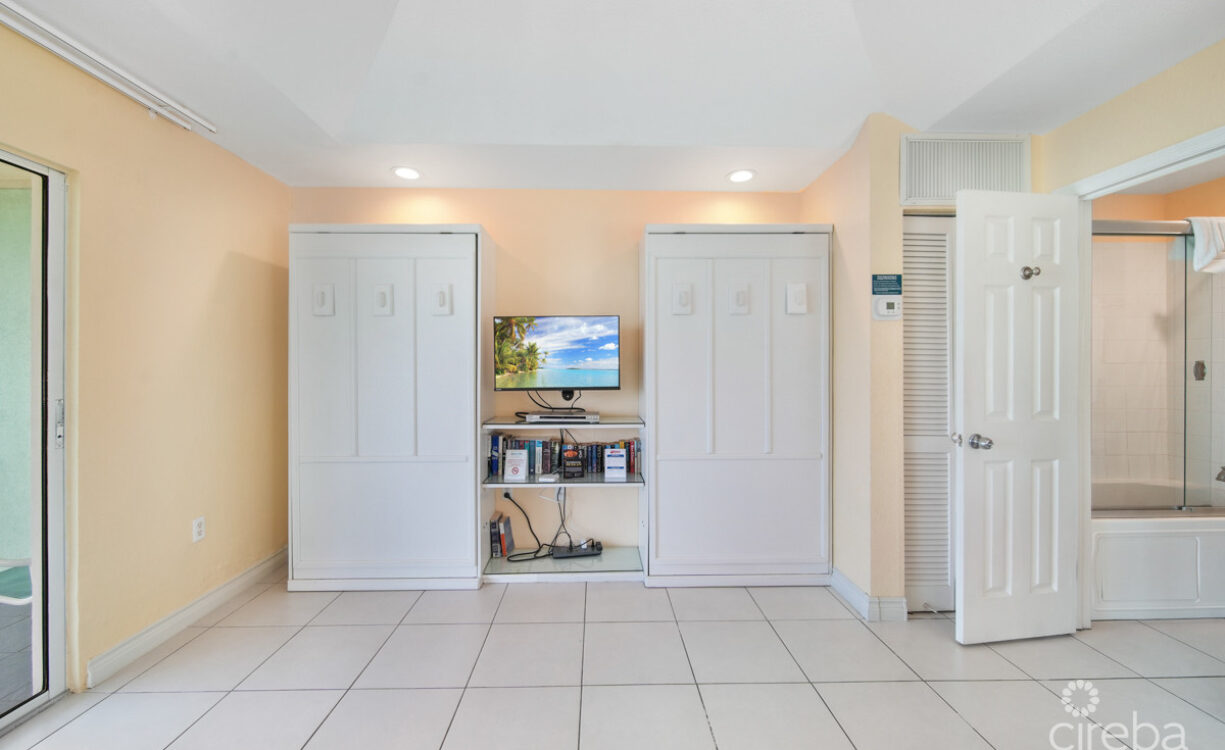 COMPASS POINT ONE BEDROOM 205