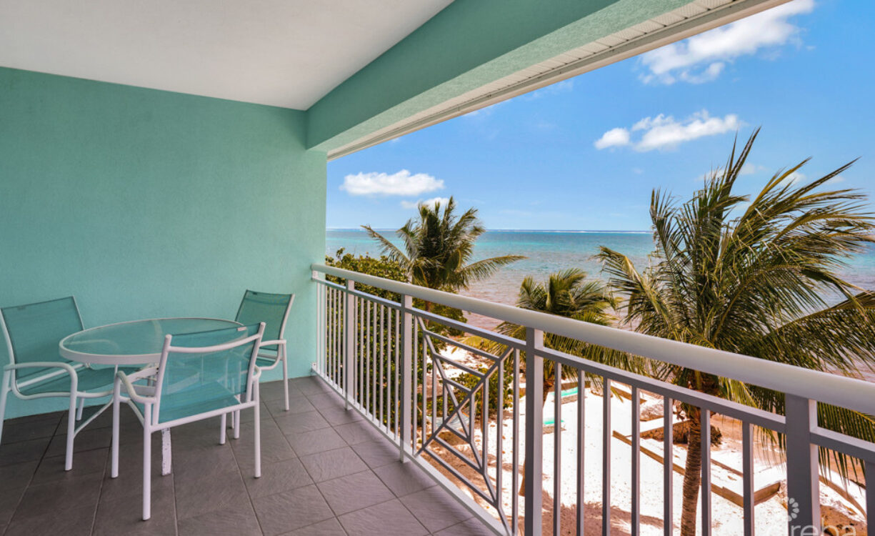 COMPASS POINT ONE BEDROOM 205