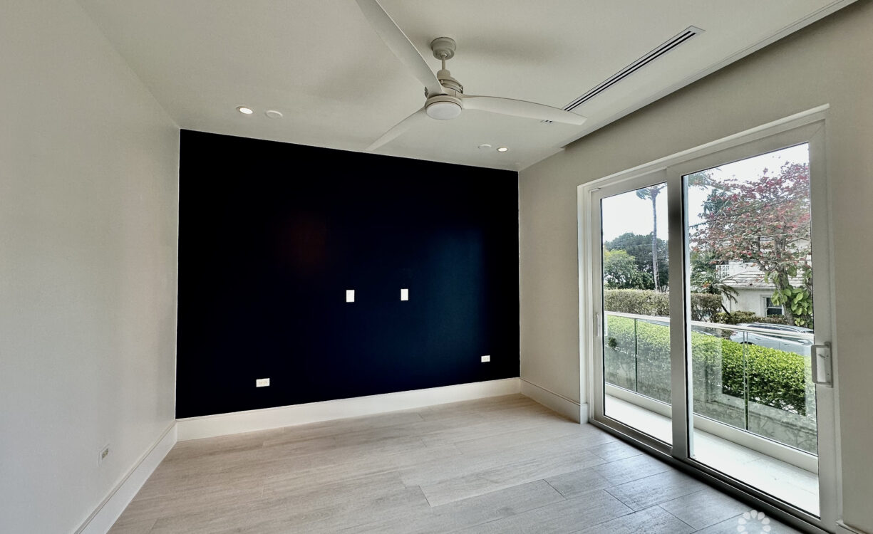 SOUTH BAY RESIDENCE