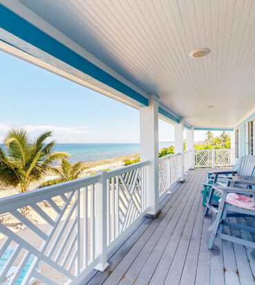 CAYMAN BRAC OCEAN FRONT HOME