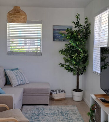 CONCH CLUB COTTAGE-LITTLE CAYMAN