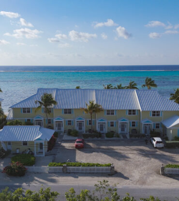 CONCH CLUB COTTAGE-LITTLE CAYMAN