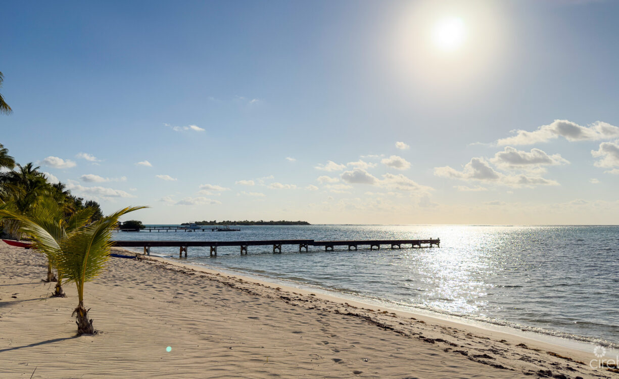 CONCH CLUB COTTAGE-LITTLE CAYMAN