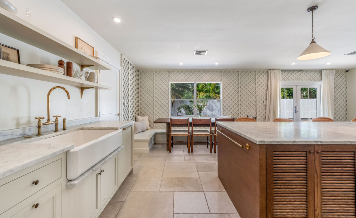 ANDREW DRIVE 269. SNUG HARBOUR HOME