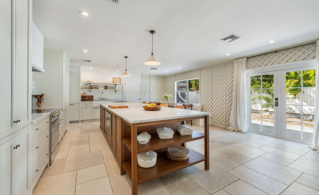 ANDREW DRIVE 269. SNUG HARBOUR HOME