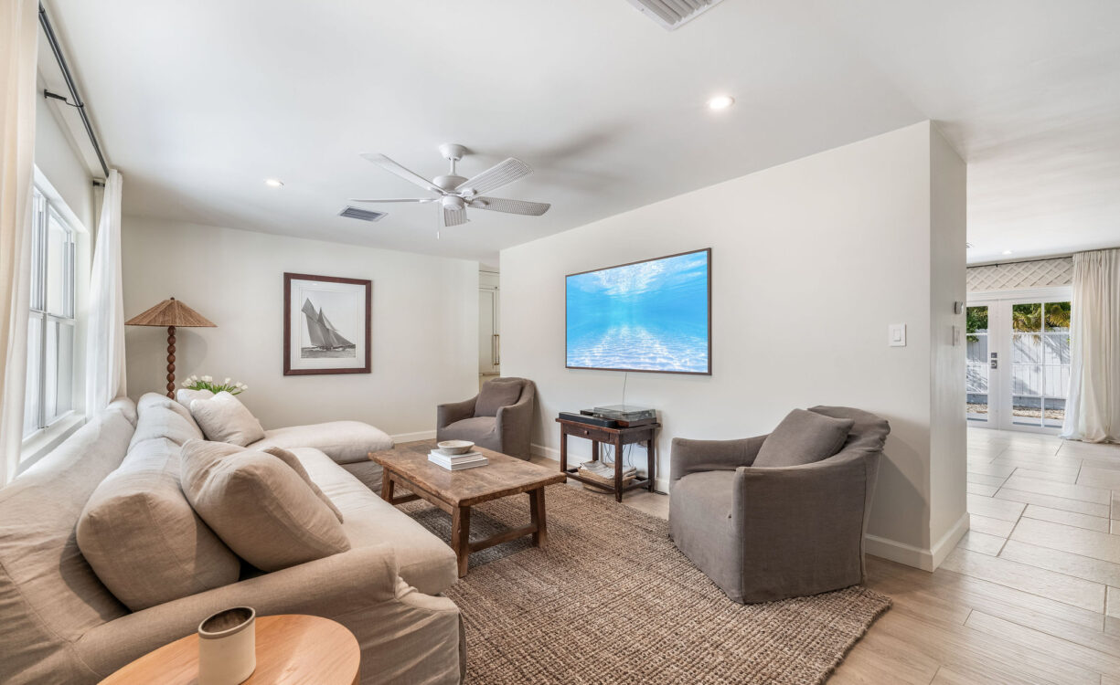 ANDREW DRIVE 269. SNUG HARBOUR HOME