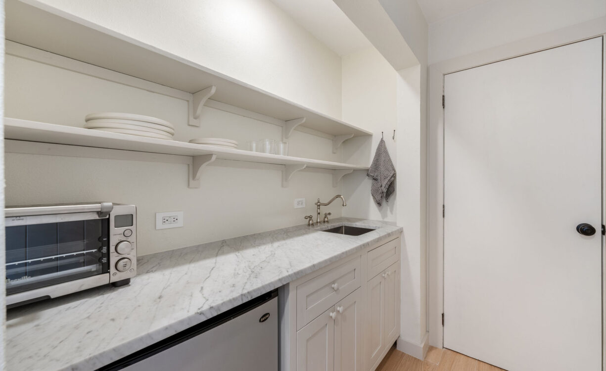 ANDREW DRIVE 269. SNUG HARBOUR HOME