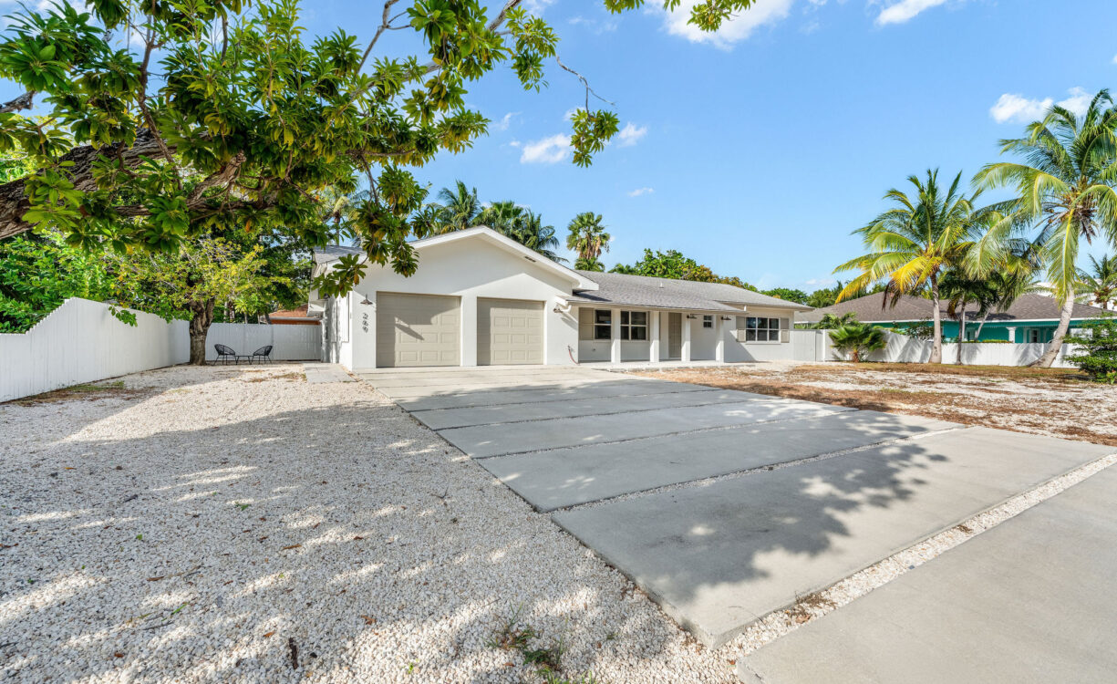 ANDREW DRIVE 269. SNUG HARBOUR HOME