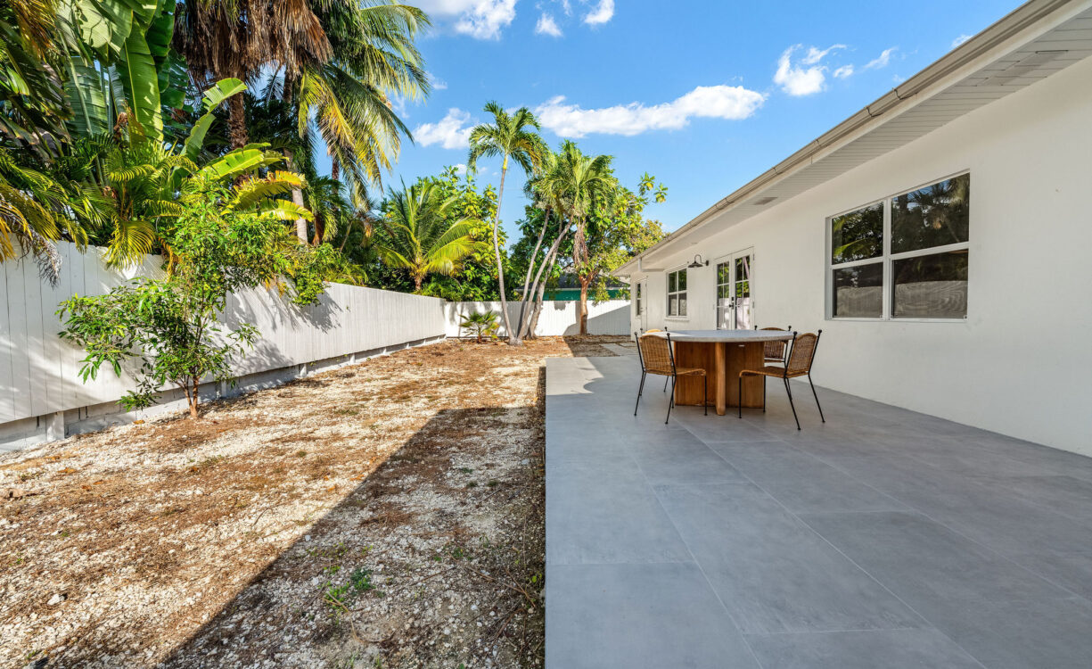 ANDREW DRIVE 269. SNUG HARBOUR HOME