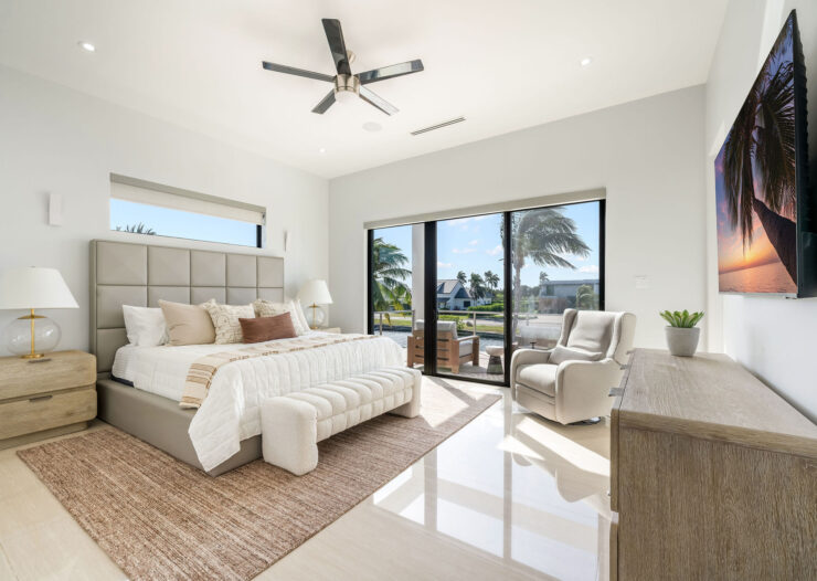 CRYSTAL HARBOUR CANAL FRONT HOME