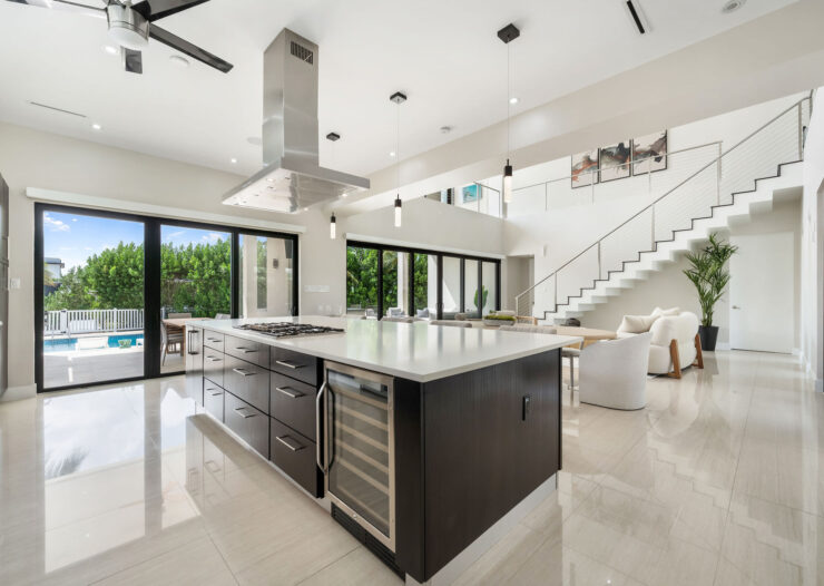 CRYSTAL HARBOUR CANAL FRONT HOME