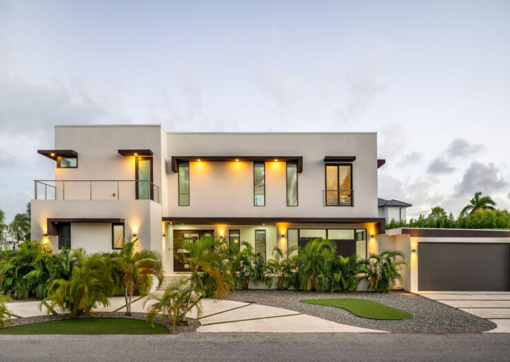 CRYSTAL HARBOUR CANAL FRONT HOME