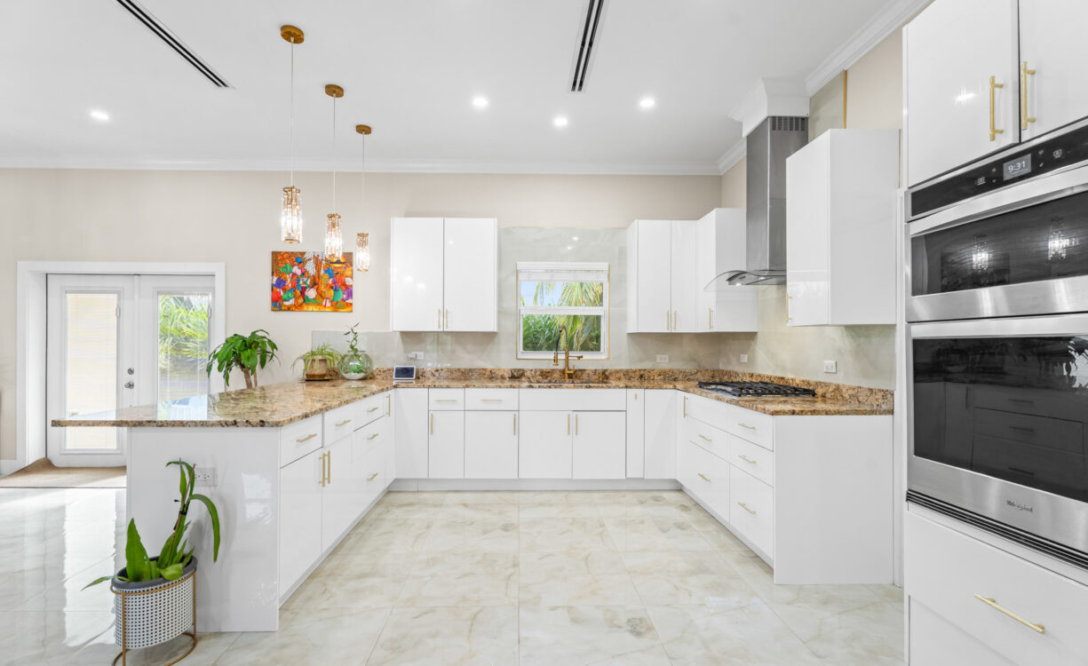 594 PROSPECT DRIVE HOME