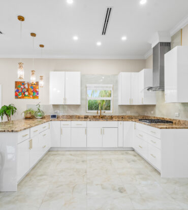 594 PROSPECT DRIVE HOME