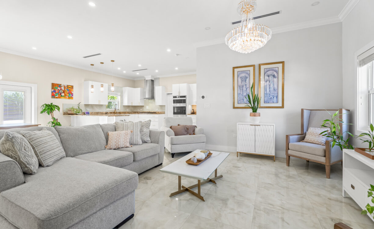 594 PROSPECT DRIVE HOME