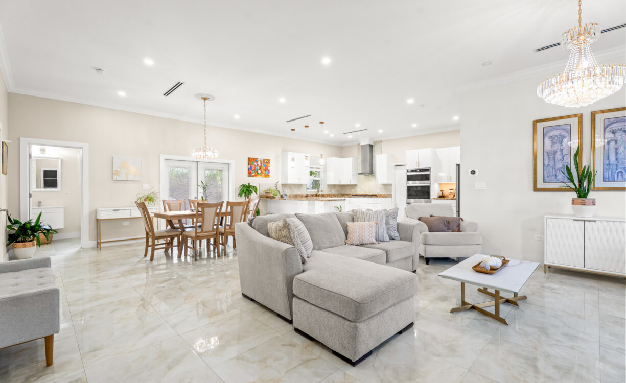 594 PROSPECT DRIVE HOME