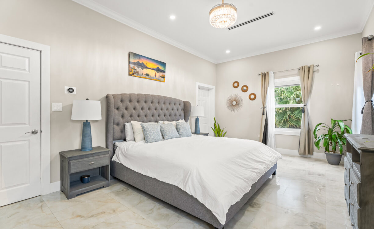 594 PROSPECT DRIVE HOME