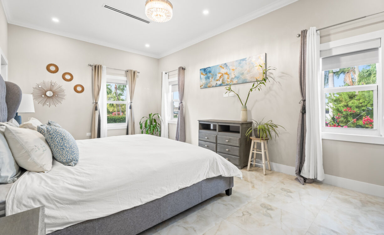 594 PROSPECT DRIVE HOME