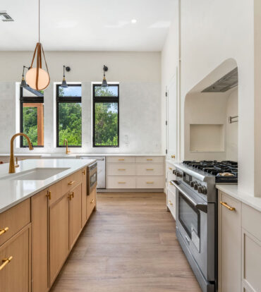 BEL AIR DR, SOUTH SOUND - CUSTOM NEW BUILD