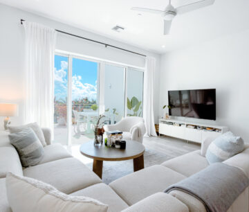 AURA TOWNHOUSE 2 BED PLUS DEN
